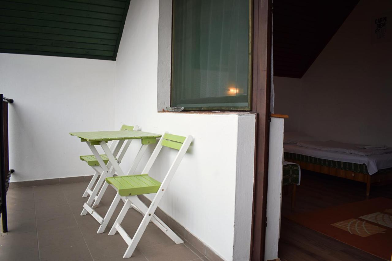 Ket Diofa Vendeghaz Hotel Felsotarkany Exterior photo